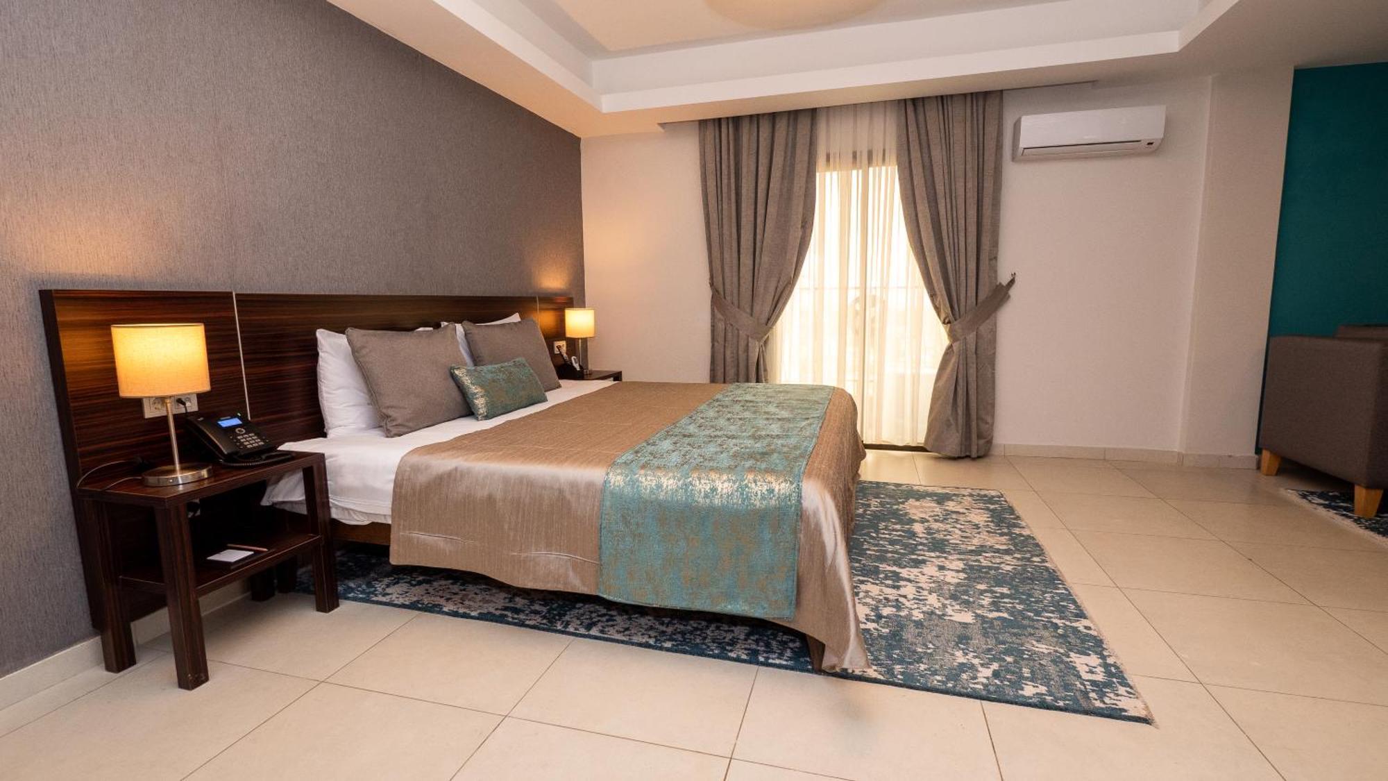 Souaré Premium Hôtel Conacri Exterior foto